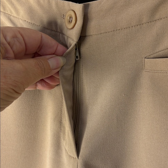Rampage Tan Dress Pants. Size 1 - Picture 3 of 12